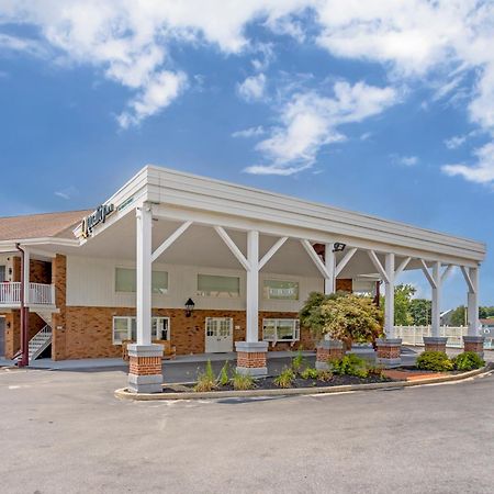 Quality Inn Smoketown  Εξωτερικό φωτογραφία