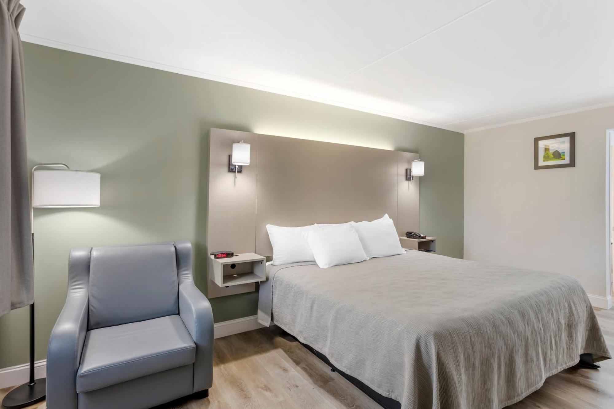 Quality Inn Smoketown  Εξωτερικό φωτογραφία