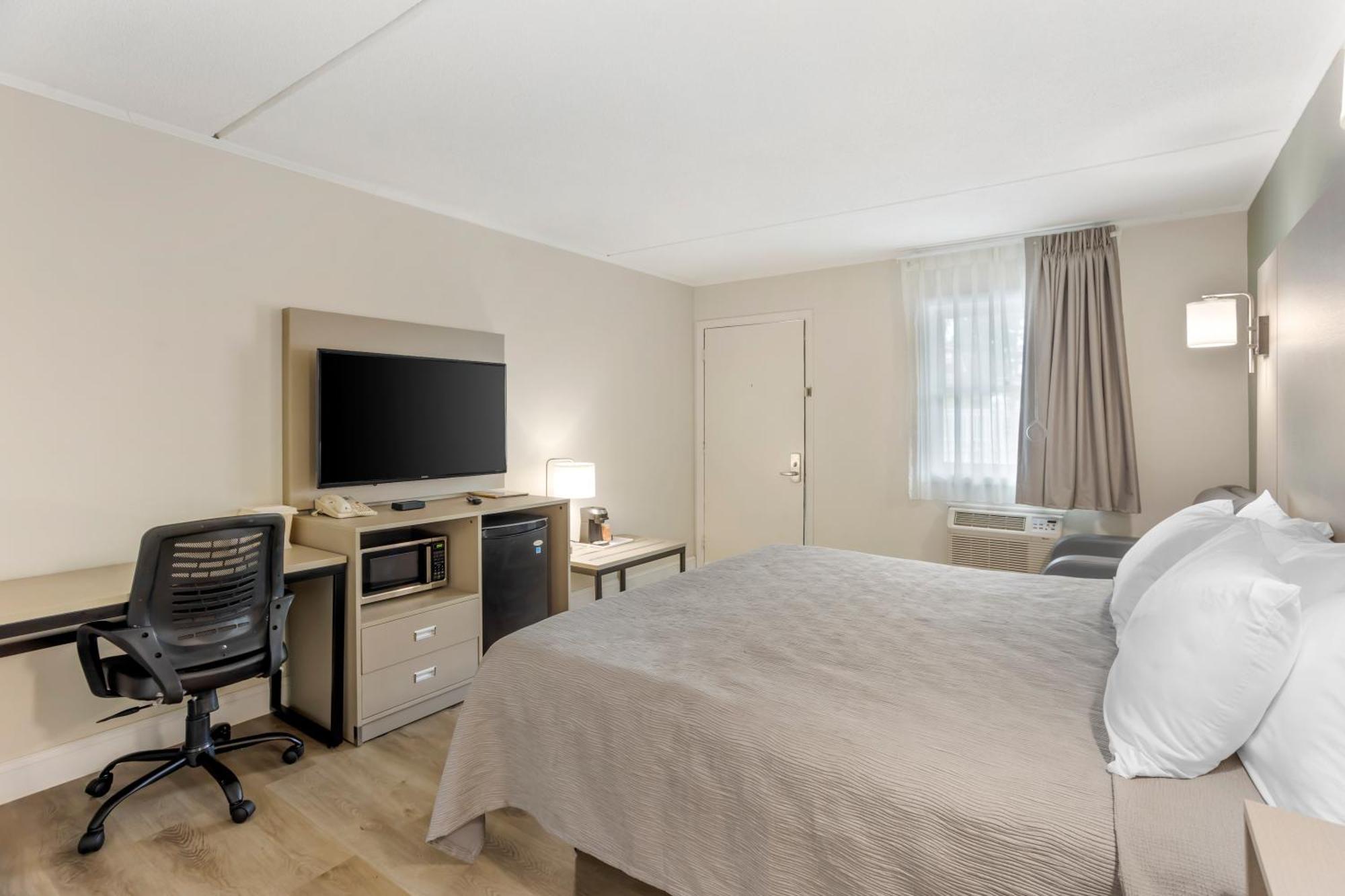 Quality Inn Smoketown  Εξωτερικό φωτογραφία