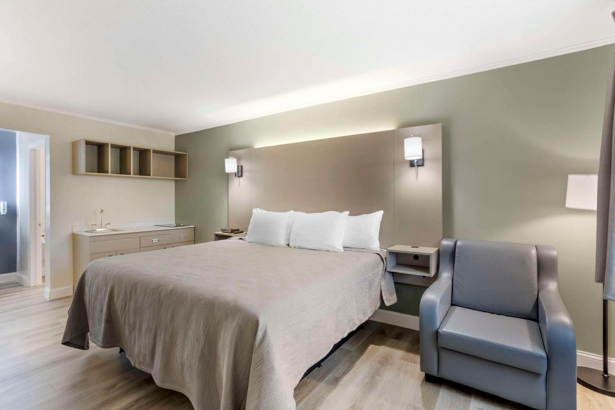 Quality Inn Smoketown  Εξωτερικό φωτογραφία